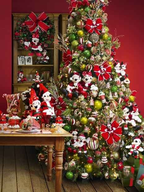 Cecilia Dale ensina o passo a passo para decorar a árvore de Natal