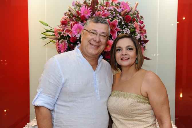 - João Henrique Pestana e Dione Anache