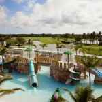 swimming-pool-hotel-barcelo-bavaro-palace-deluxe-entertainment-551-9573