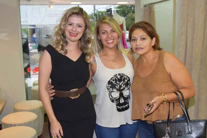 Taise Santos, Vanessa Juliana e Antonia Bichara
