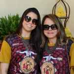 Camila Insuela ao lado de sua mãe Iza Insuela.