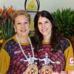 Maira Rezende ao lado da filha Fabianna Rezende.