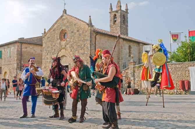 festival-medieval-de-Monteriggione-1024x682