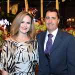 Em noite de festança, o casal Ana Cristina Martins e Luiz de Oliveira