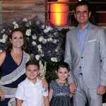 Casal Renata Nunes Gossweiler e Juan Pablo Gossweiler e filhos