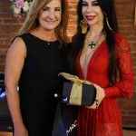 As amigas Regina Torres e Jussara Rebetchuk