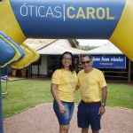 Jefferson de Almeida com a amiga Samayra