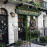 300px-221B_Baker_Street,_London_-_Sherlock_Holmes_Museum