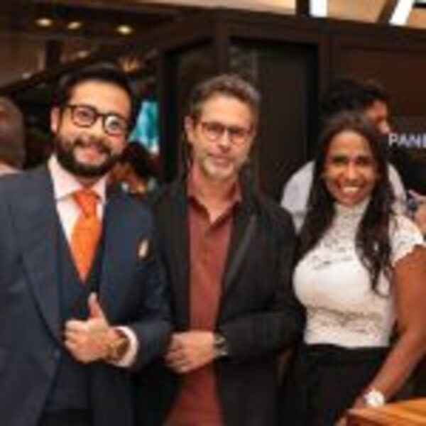 Chang, Ivan Padilla E Marcela Roudendush 0473