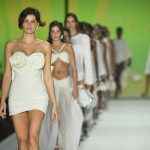 Desfile Arezzo com Isabeli Fontana