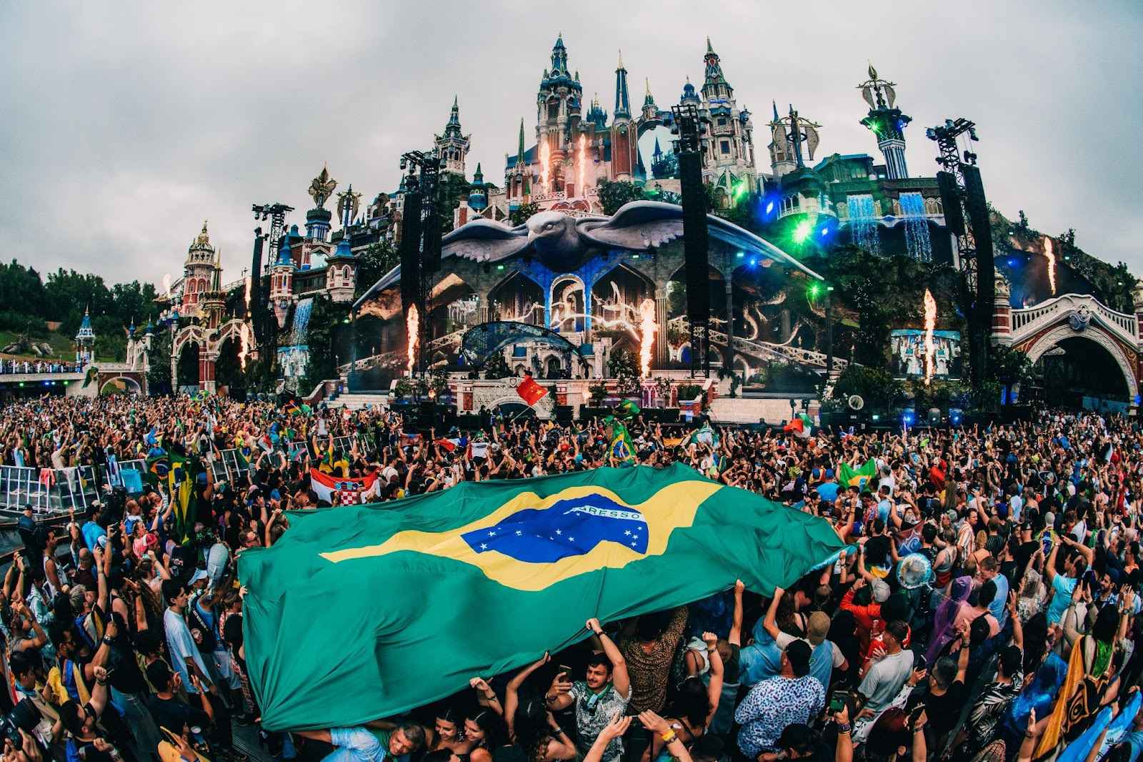 Tomorrowland Brasil apresenta a última fase do line-up