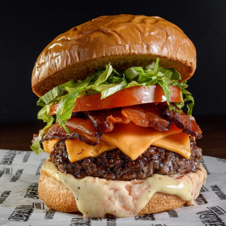 Quebrada Burger inaugura unidade no Centro de São Paulo