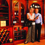 Depois de uma visita, comprar um bom vinho para levar de lembrança