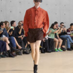 SAINT LAURENT_FASHION_SHOW_MEN_SUMMER26_RUNWAY_01_HR