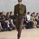 SAINT LAURENT_FASHION_SHOW_MEN_SUMMER26_RUNWAY_16_HR