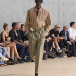 SAINT LAURENT_FASHION_SHOW_MEN_SUMMER26_RUNWAY_23_HR
