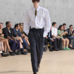 SAINT LAURENT_FASHION_SHOW_MEN_SUMMER26_RUNWAY_42_HR