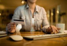 Cartão de crédito pode ajudar a organizar finanças