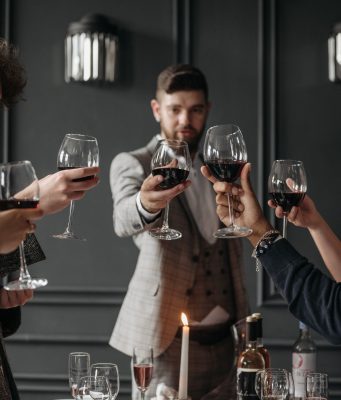 Mitos e verdades do vinho que você precisa saber