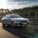 P90522957_highRes_the-bmw-i5-edrive40-