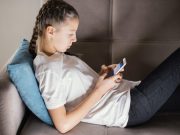 Como proteger a coluna do uso excessivo do celular