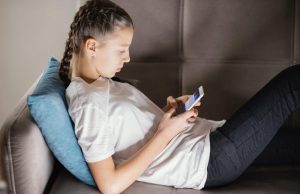 Como proteger a coluna do uso excessivo do celular