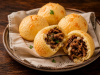 Aprenda a fazer Pão de Queijo com Costela