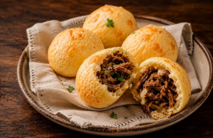 Aprenda a fazer Pão de Queijo com Costela