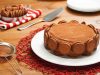 Torta mousse de chocolate com biscoito recheado