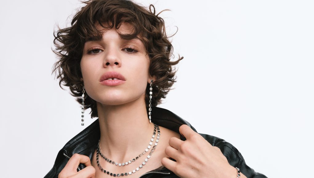 FW25-CKJ-GEOMETRIC-LIFESTYLE-IMAGE-HI-RES (1)