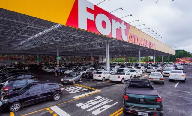 Estacionamento loja Fort - Foto Divulgação