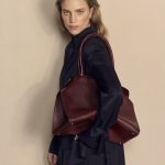 PULE1365_LEATHERGOOD_SOCIAL_STATIC_WORN_TOTE_GM_BURGUNDY_24x30